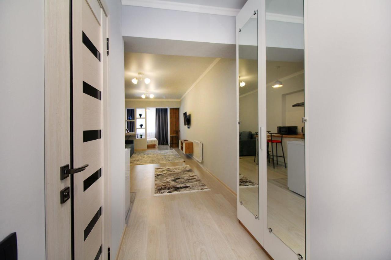 Cozy Studio In The Best Area! 3 Almaty Exterior photo