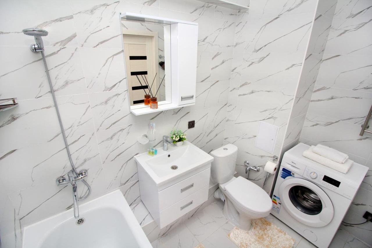 Cozy Studio In The Best Area! 3 Almaty Exterior photo
