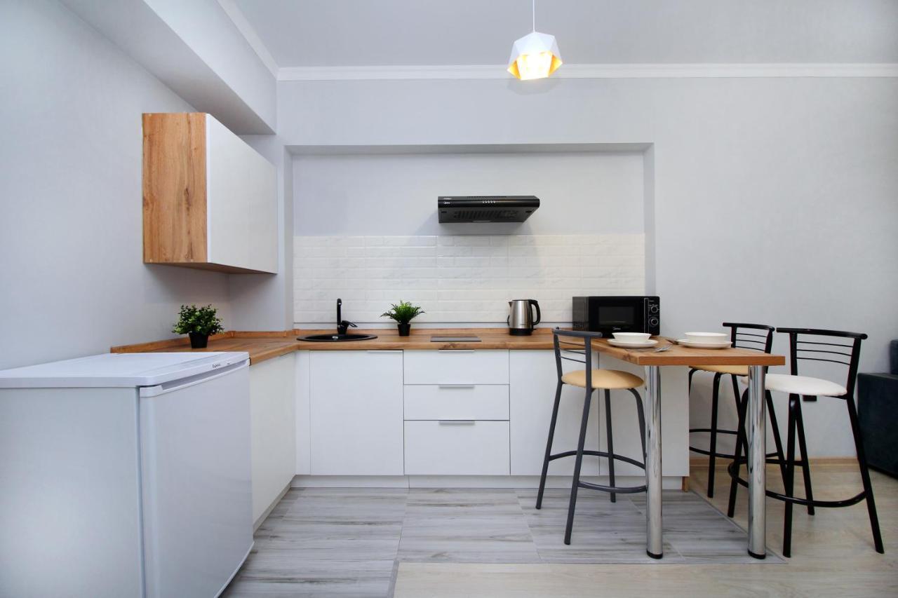Cozy Studio In The Best Area! 3 Almaty Exterior photo